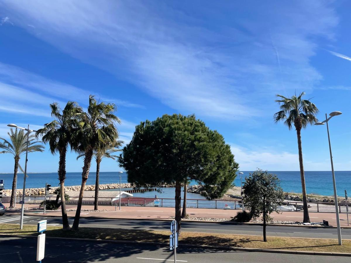 Front De Mer,Plage, Piscine, Parking Cagnes-sur-Mer Kültér fotó